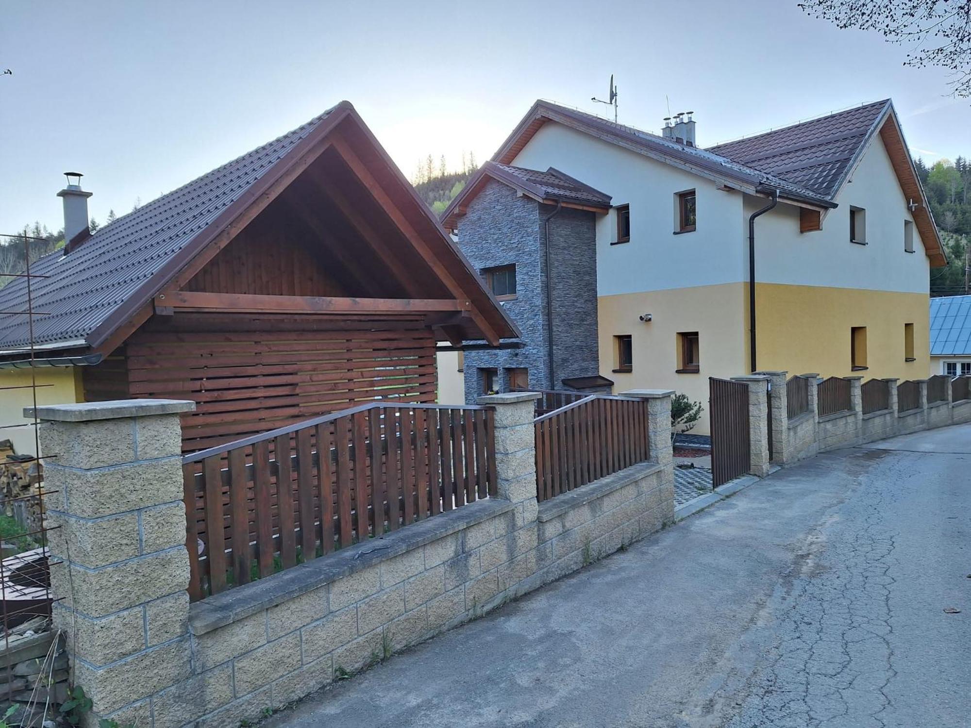 Vila Pohoda Javorniky S Rozlahlym Pozemkom Маков Екстер'єр фото